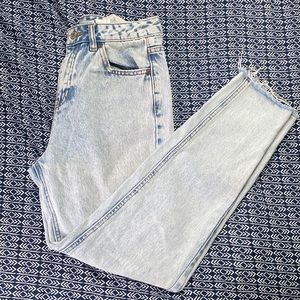 Light wash jeans
